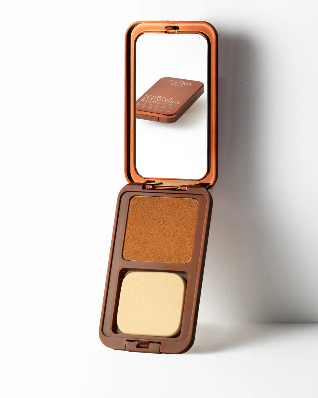 ASTRA COMPACT FOUNDATION BALM MED DARK05